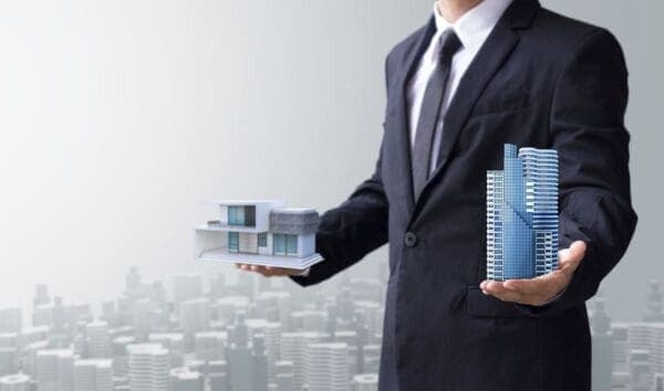 Global Investor Intelligence Database